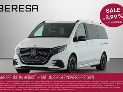 Bergkristallweiß Gebraucht 2024 Mercedes V300 Exclusive Van / Kleinbus | 82.180 €
