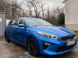 Blau Gebraucht 2019 Kia Ceed Kleinwagen | 14.750 € (Fairer Preis)