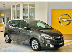 Grau Gebraucht 2017 Opel Meriva Van / Kleinbus | 13.495 € (Teuer)