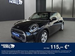 Schwarz / midnight black (metallic) Gebraucht 2023 Mini Cooper Essential Kleinwagen | 21.950 € (Fairer Preis)
