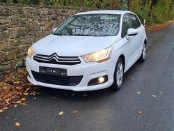 Weiß Gebraucht 2012 Citroën C4 Tendance Limousine | 4.000 € (Fairer Preis)
