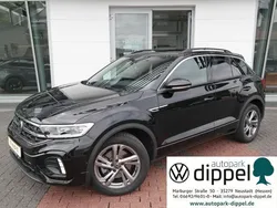 Deep black perleffekt (metallic) Gebraucht 2024 VW T-Roc R-line SUV | 42.200 €