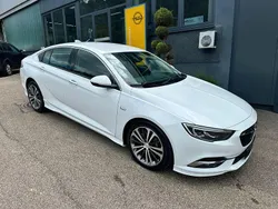 Weiß Gebraucht 2017 Opel Insignia OPC Limousine | 17.500 € (Fairer Preis)