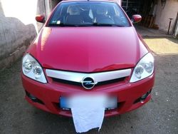 Rot Gebraucht 2007 Opel Tigra Edition Cabrio | 4.750 € (Teuer)