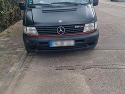Schwarz Gebraucht 2001 Mercedes Vito Van / Kleinbus | 4.100 €