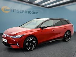 Rot Gebraucht 2025 VW ID.7 Kombi | 52.749 € (Etwas zu teuer)