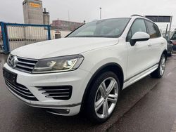 Weiß Gebraucht 2016 VW Touareg R-line SUV | 21.299 € (Fairer Preis)