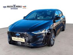 Schwarz Neu 2025 Ford Focus ST-Line X Limousine | 26.880 € (Guter Preis)
