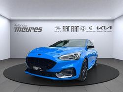 Blau Gebraucht 2022 Ford Focus ST Limousine | 28.988 € (Fairer Preis)