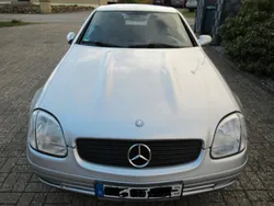 Silber Gebraucht 1997 Mercedes SLK200 Cabrio | 8.999 €