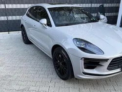 Andere außenfarben Gebraucht 2020 Porsche Macan Turbo SUV | 63.000 €