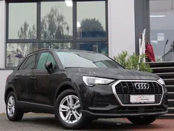 Schwarz Gebraucht 2020 Audi Q3 Basis SUV | 22.490 € (Fairer Preis)