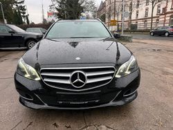 Schwarz Gebraucht 2013 Mercedes E250 Kombi | 10.700 € (Fairer Preis)