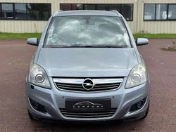 Silber Gebraucht 2008 Opel Zafira Innovation Van / Kleinbus | 1.999 € (Guter Preis)