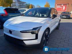Weiß Gebraucht 2024 Volvo EX30 Performance SUV | 36.890 € (Teuer)