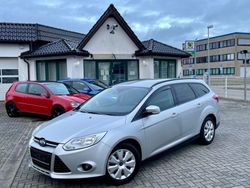 Silber Gebraucht 2011 Ford Focus Kombi | 2.250 € (Superpreis)