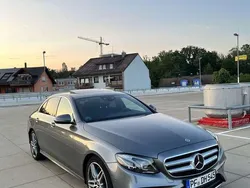 Grau Gebraucht 2018 Mercedes E200 AMG line Limousine | 32.100 € (Etwas zu teuer)