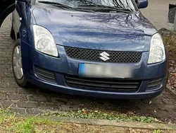 Blau Gebraucht 2009 Suzuki Swift Kleinwagen | 1.650 €