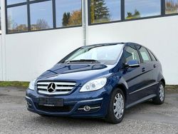 Blau Gebraucht 2010 Mercedes B200 Van / Kleinbus | 5.499 € (Fairer Preis)