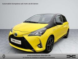 Energy yellow / mytsic schwarz Gebraucht 2017 Toyota Yaris Limousine | 13.990 € (Fairer Preis)
