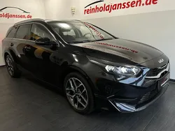Schwarz Gebraucht 2023 Kia Ceed Sportswagon Kombi | 21.890 € (Guter Preis)