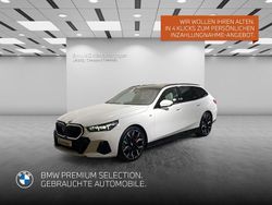 Weiß Gebraucht 2024 BMW i5 M Sport Kombi | 68.512 €