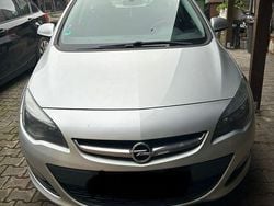 Silber Gebraucht 2013 Opel Astra Limousine | 2.750 € (Guter Preis)