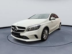 Weiß Gebraucht 2016 Mercedes A160 Limousine | 9.999 € (Guter Preis)