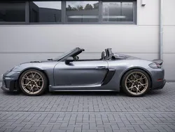 Vanadiumgraumetallic Gebraucht 2024 Porsche Boxster Spyder Cabrio | 183.900 €