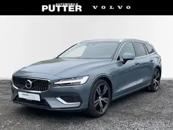Metallic (grau Gebraucht 2022 Volvo V60 Plus Kombi | 33.890 € (Guter Preis)