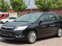 Schwarz Gebraucht 2011 Ford Focus Kombi | 1.990 € (Guter Preis)