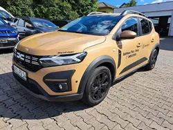 Gold Gebraucht 2024 Dacia Sandero Extreme Kleinwagen | 17.300 € (Guter Preis)