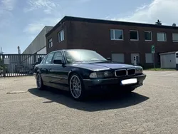 Blau Gebraucht 1998 BMW 735 Performance Limousine | 12.800 €