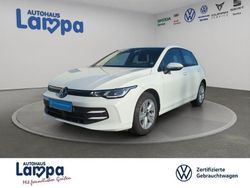 Weiss Gebraucht 2024 VW Golf VIII Life Limousine | 22.890 € (Guter Preis)
