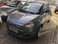 Mineral grau Gebraucht 2023 Fiat 500e Kleinwagen | 19.998 € (Superpreis)