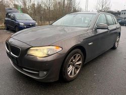Braun Gebraucht 2011 BMW 525 Kombi | 6.700 €