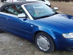 Blau Gebraucht 2003 Audi A4 Cabriolet Cabrio | 7.500 € (Teuer)