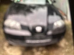 Schwarz Gebraucht 2006 Seat Ibiza Kleinwagen | 750 €