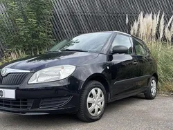 Schwarz Gebraucht 2011 Skoda Fabia Special Limousine | 3.250 € (Fairer Preis)