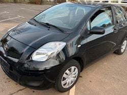 Schwarz Gebraucht 2009 Toyota Yaris Kleinwagen | 2.600 € (Fairer Preis)