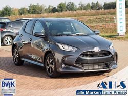 Grau Neu 2025 Toyota Yaris Hybrid Style Limousine | 23.990 € (Guter Preis)