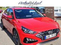 Engine red Gebraucht 2023 Hyundai i30 Trend Limousine | 24.690 € (Fairer Preis)