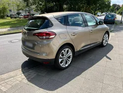 Beige Gebraucht 2017 Renault Scénic IV Business Van / Kleinbus | 8.800 € (Guter Preis)