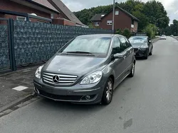 Grau Gebraucht 2007 Mercedes B200 Van / Kleinbus | 4.099 € (Guter Preis)