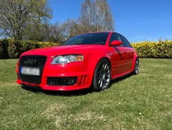 Rot Gebraucht 2006 Audi RS4 Limousine | 54.000 € (Etwas zu teuer)