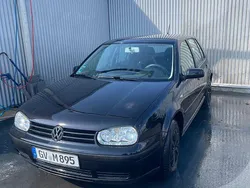 Schwarz Gebraucht 2002 VW Golf IV Limousine | 2.500 € (Etwas zu teuer)
