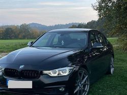 Schwarz Gebraucht 2017 BMW 330e iPerformance Limousine | 19.300 € (Fairer Preis)
