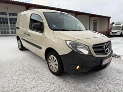 Grau Gebraucht 2015 Mercedes Citan 111 Van / Kleinbus | 5.990 € (Superpreis)