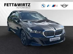 Sophistograu brillanteffekt metallic Gebraucht 2024 BMW 520 M Sport Kombi | 54.800 € (Superpreis)