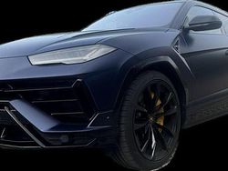Dunkelblau (metallic) Gebraucht 2024 Lamborghini Urus SUV | 299.950 €